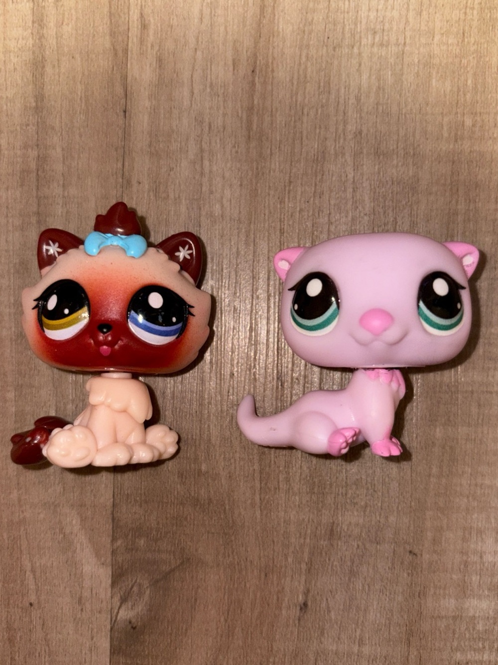 LPS Hasbro Pink Sea Otter + Himalayan Cat  Littlest Pet Shop Toy Figurines